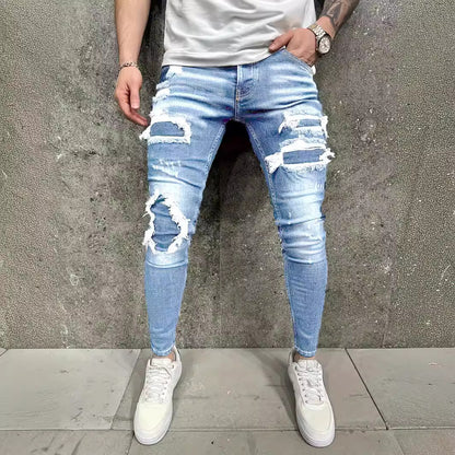 Jeans de hombre con parche desgastado