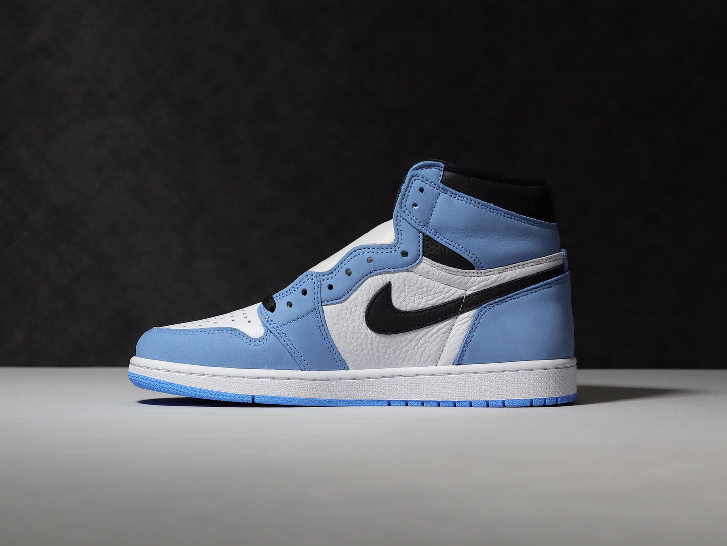 Nike AIR JORDAN 1 AZUL