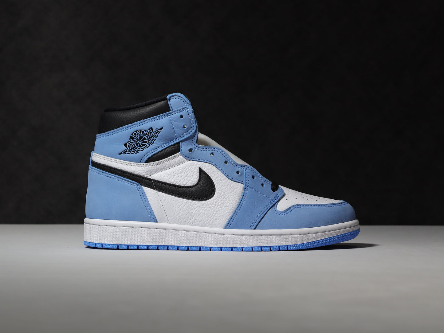 Nike AIR JORDAN 1 AZUL