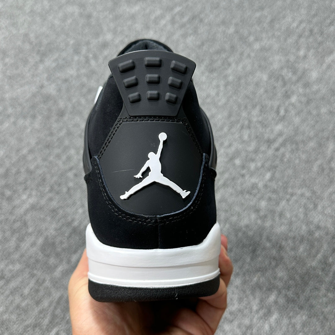 NK AIR JORDAN RETRO NEGRA