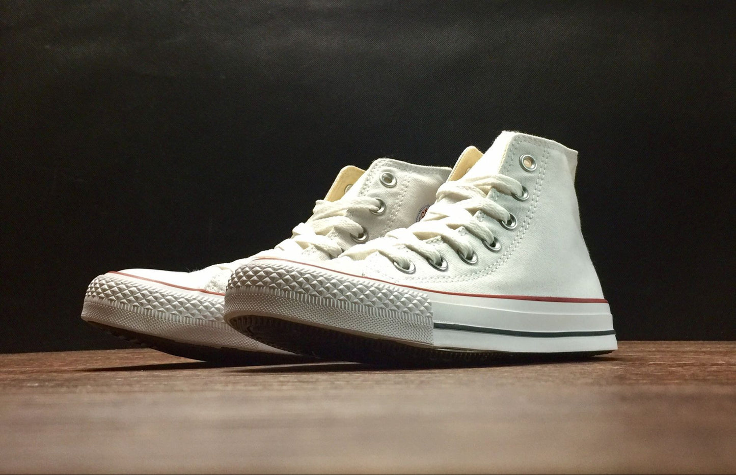 Converse Blancas