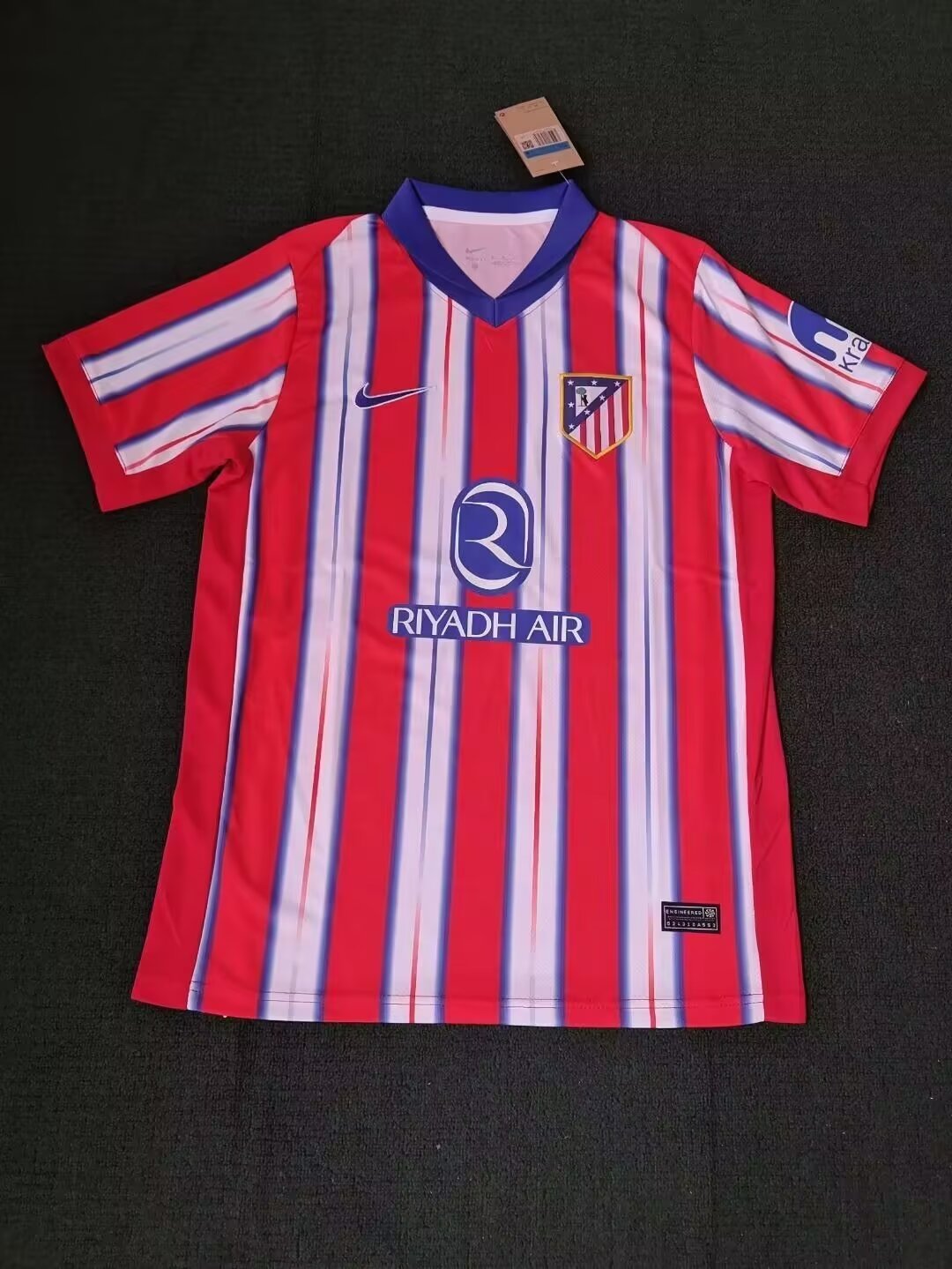 Primera equipación del Atlético de Madrid