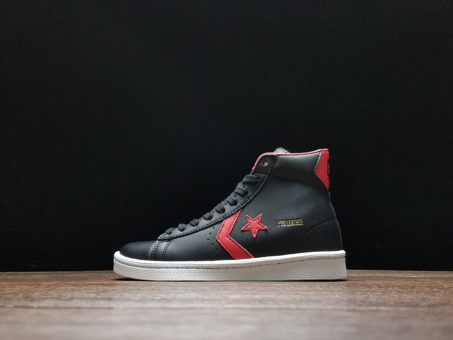 Converse Pro leather negro y rojo